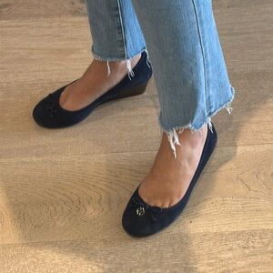 Tory Burch navy suede wedges. EUC, size 8M.